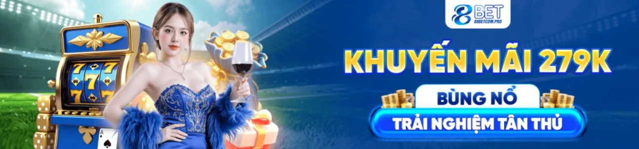 Sân vận động French Open với các tay vợt đang thi đấu